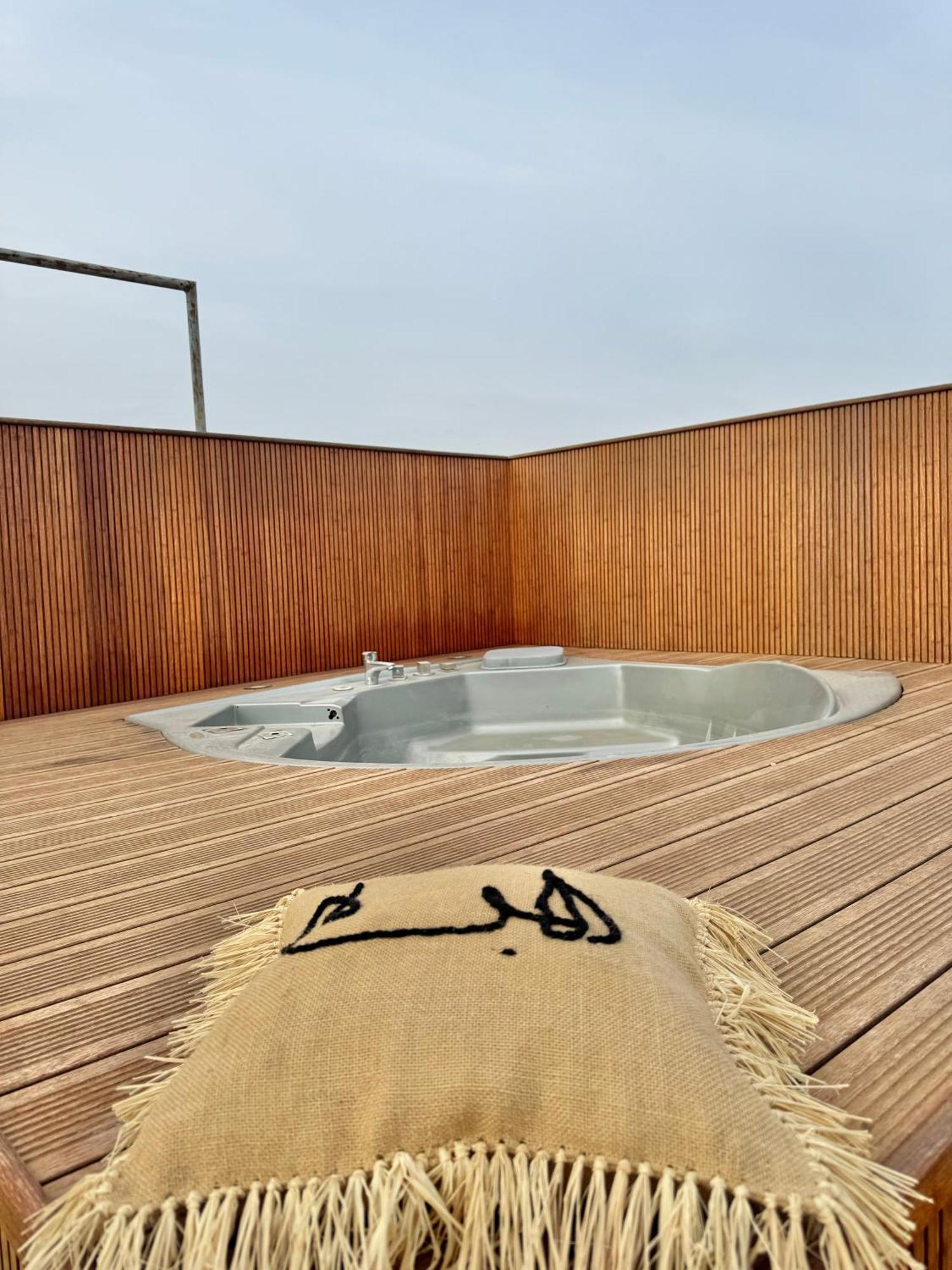 Magnifique villa avec piscine Ville Nouvelle Extérieur photo