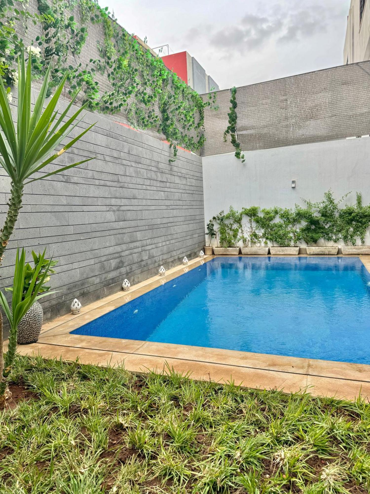 Magnifique villa avec piscine Ville Nouvelle Extérieur photo
